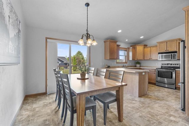 W6432 ROCKY MOUNTAIN DRIVE, Greenville, WI 54942