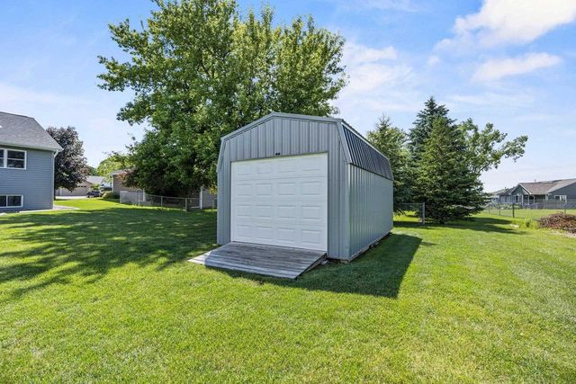 W6432 ROCKY MOUNTAIN DRIVE, Greenville, WI 54942