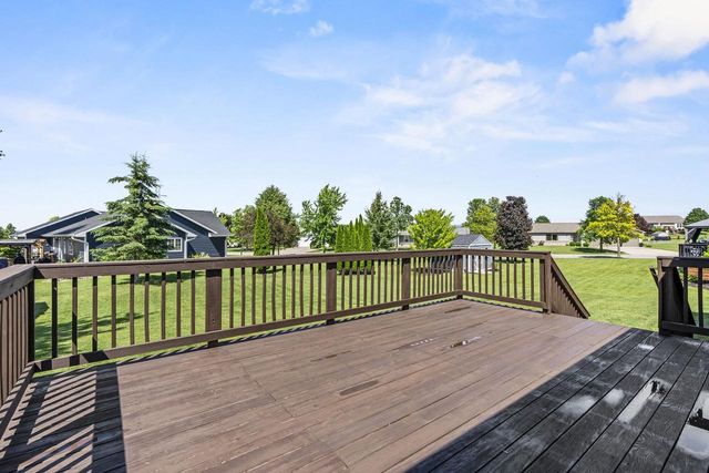 W6432 ROCKY MOUNTAIN DRIVE, Greenville, WI 54942
