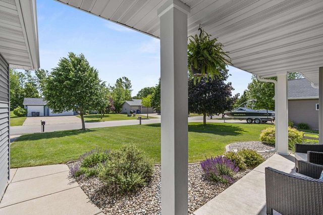 W6432 ROCKY MOUNTAIN DRIVE, Greenville, WI 54942