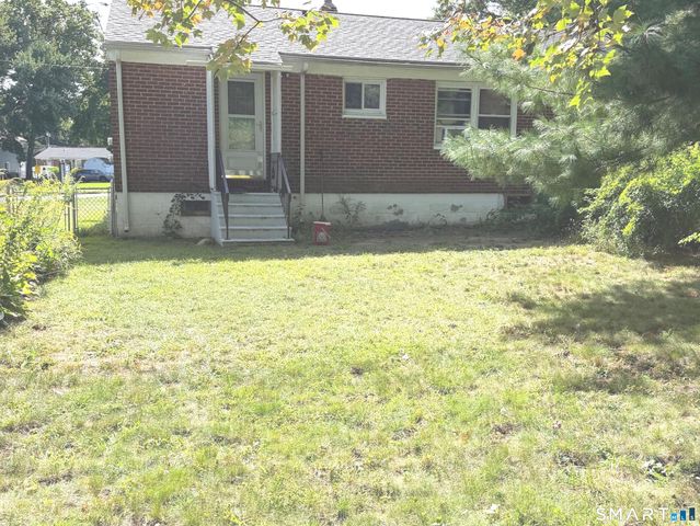 28 Singer Court, Stratford, CT 06614