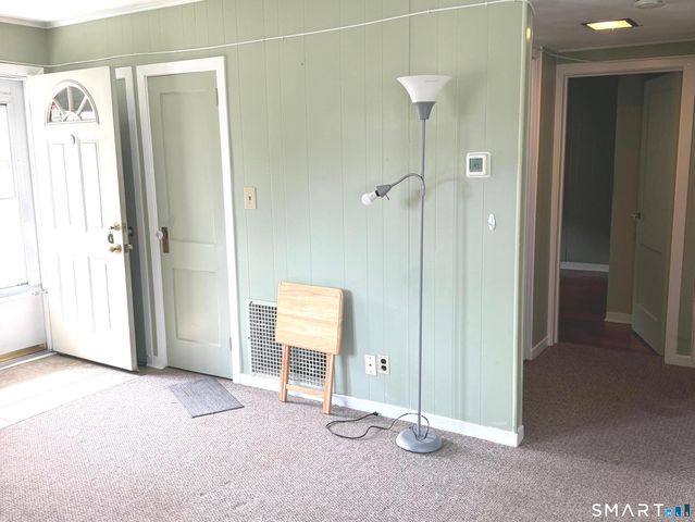 28 Singer Court, Stratford, CT 06614