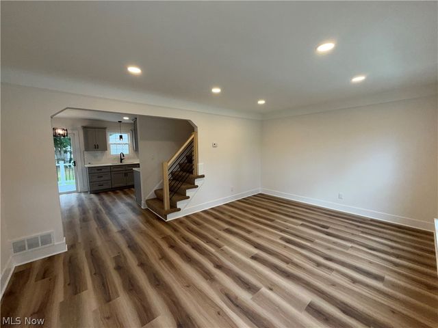 3976 E 190th Street, Cleveland, OH 44122