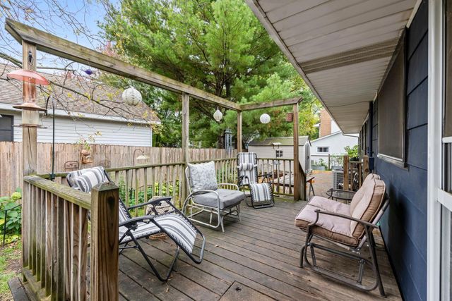 396 Thompson Avenue W, West Saint Paul, MN 55118