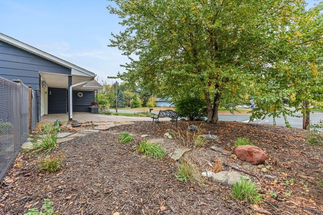 396 Thompson Avenue W, West Saint Paul, MN 55118