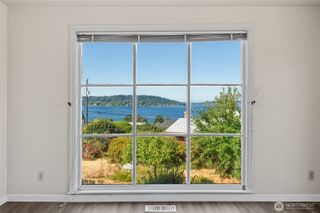 10658 Laurel Lane S, Seattle, WA 98178