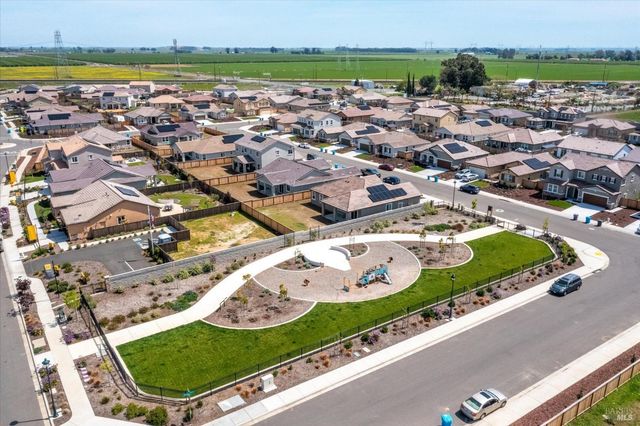 805 Broadfork Cir, Vacaville, CA 95687