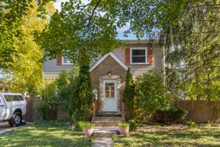 9047 S 50th Avenue, Oak Lawn, IL 60453