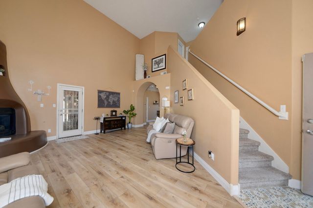 1012 Casa Maria Road NE, Albuquerque, NM 87113