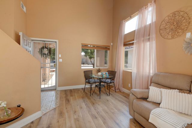 1012 Casa Maria Road NE, Albuquerque, NM 87113