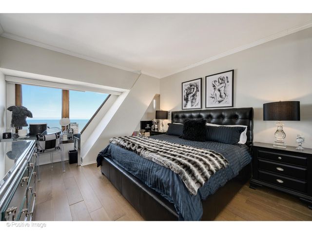 175 E Delaware Place 7107, Chicago, IL 60611