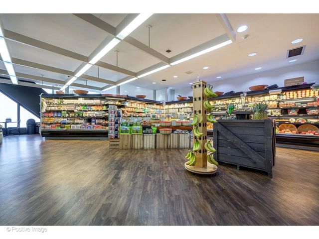175 E Delaware Place 7107, Chicago, IL 60611