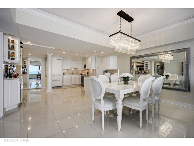 175 E Delaware Place 7107, Chicago, IL 60611