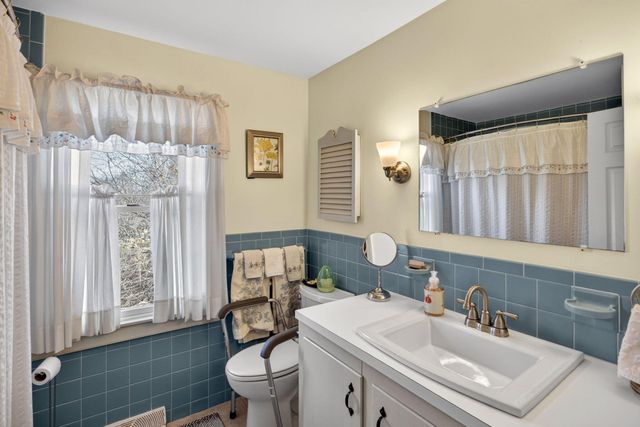 17 Barberry Lane, Brewster, MA 02631