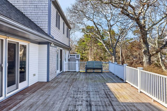 17 Barberry Lane, Brewster, MA 02631