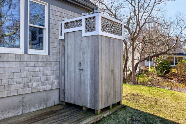 17 Barberry Lane, Brewster, MA 02631