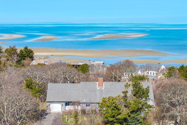 17 Barberry Lane, Brewster, MA 02631