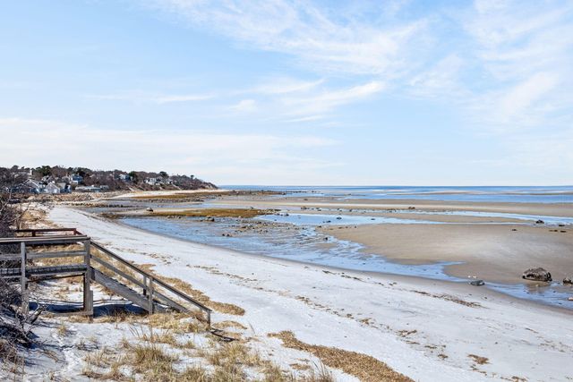 17 Barberry Lane, Brewster, MA 02631