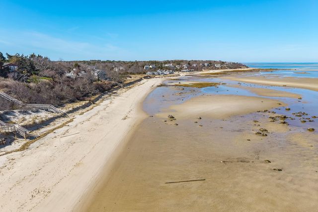 17 Barberry Lane, Brewster, MA 02631