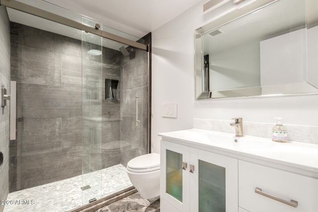 330 W CARDENO Circle, Litchfield Park, AZ 85340