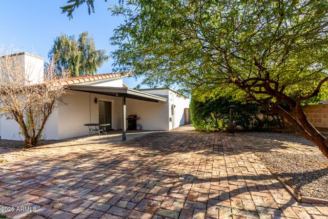 330 W CARDENO Circle, Litchfield Park, AZ 85340