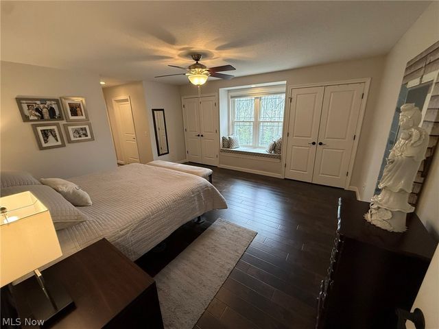 440 Hillcrest Drive NE, New Philadelphia, OH 44663