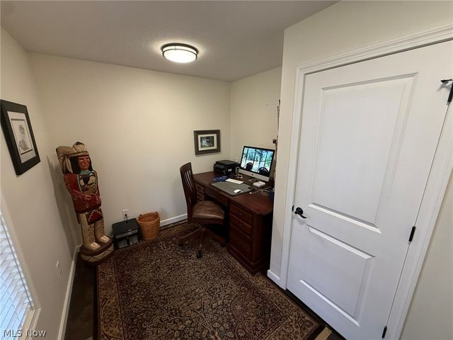 440 Hillcrest Drive NE, New Philadelphia, OH 44663