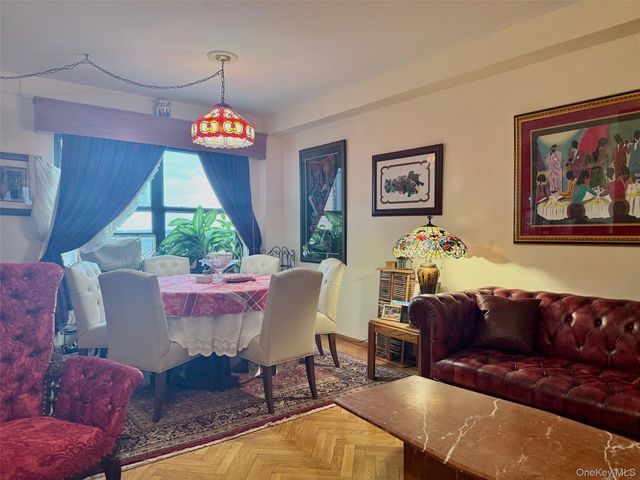 6434 102nd Street 9Z, Rego Park, NY 11374