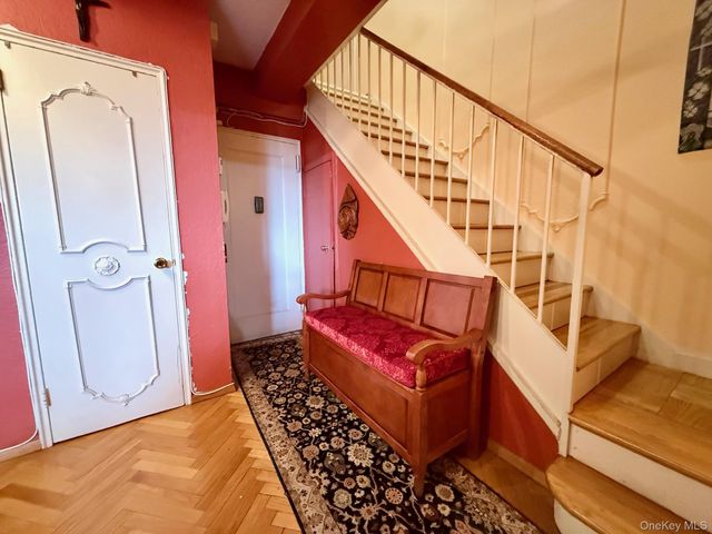 6434 102nd Street 9Z, Rego Park, NY 11374