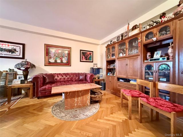 6434 102nd Street 9Z, Rego Park, NY 11374