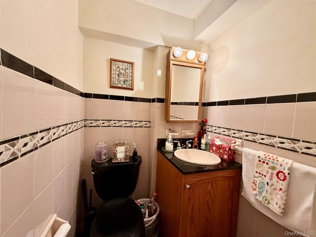 6434 102nd Street 9Z, Rego Park, NY 11374