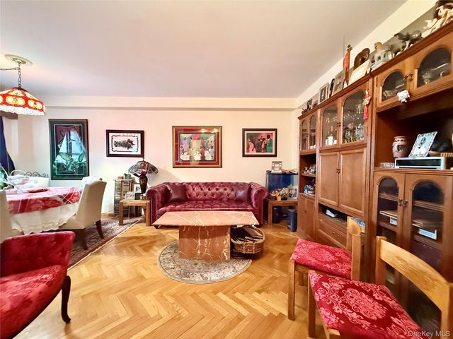 6434 102nd Street 9Z, Rego Park, NY 11374