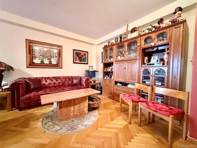 6434 102nd Street 9Z, Rego Park, NY 11374