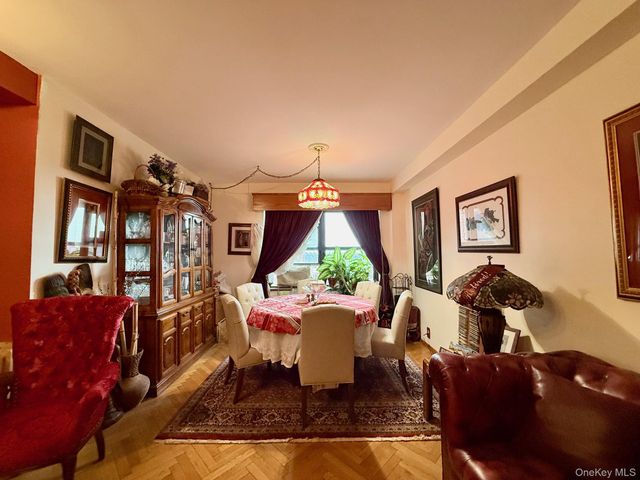 6434 102nd Street 9Z, Rego Park, NY 11374