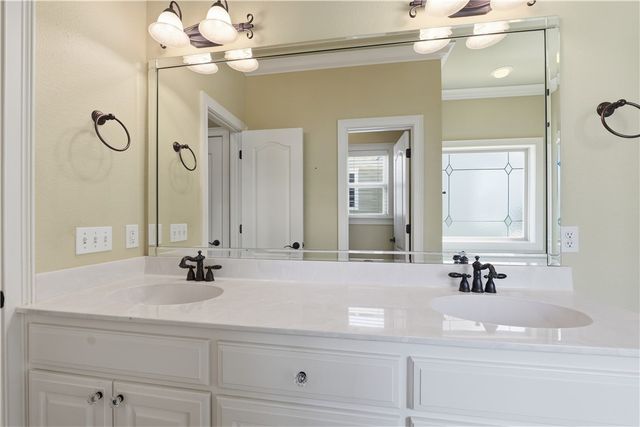 1644 Cypress Lane, Fayetteville, AR 72703