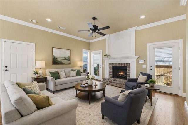 1644 Cypress Lane, Fayetteville, AR 72703