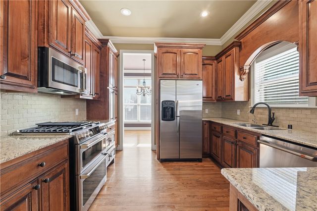 1644 Cypress Lane, Fayetteville, AR 72703