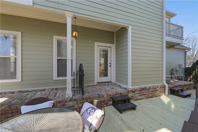 1644 Cypress Lane, Fayetteville, AR 72703