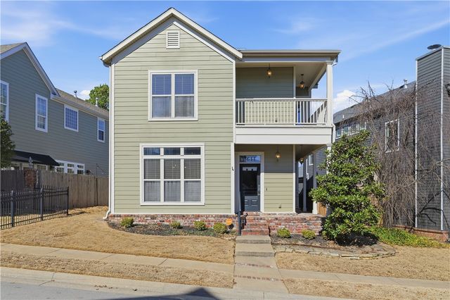 1644 Cypress Lane, Fayetteville, AR 72703