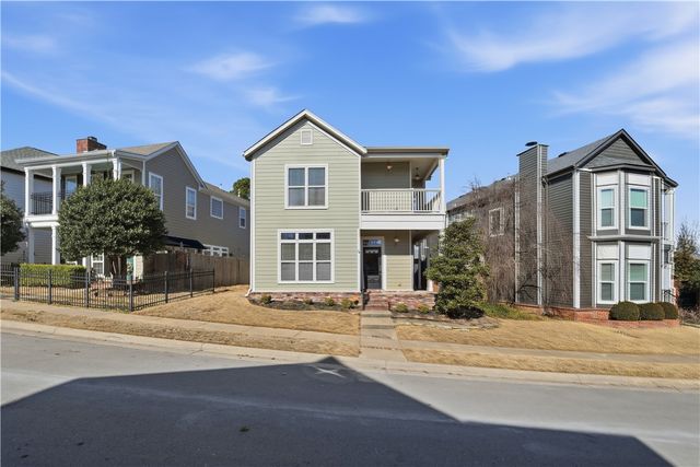 1644 Cypress Lane, Fayetteville, AR 72703