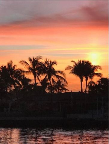 1198 Hillsboro Mile 302, Hillsboro Beach, FL 33062