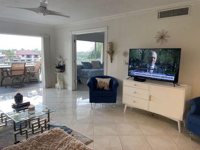 1198 Hillsboro Mile 302, Hillsboro Beach, FL 33062