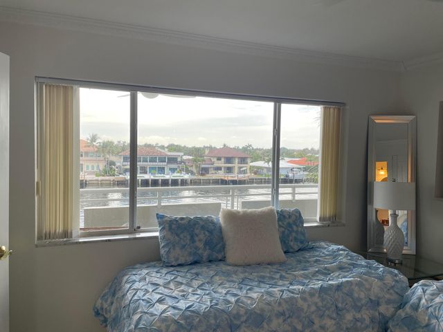 1198 Hillsboro Mile 302, Hillsboro Beach, FL 33062