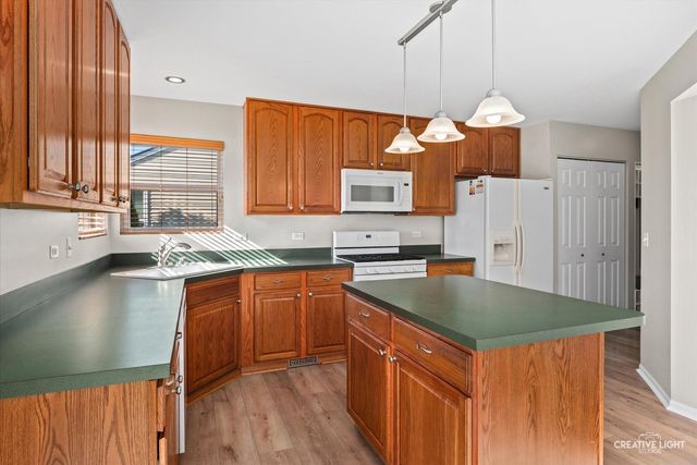 2718 Stonewall Lane, Joliet, IL 60435