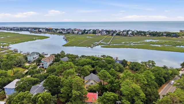 59 Hook Dr., Pawleys Island, SC 29585