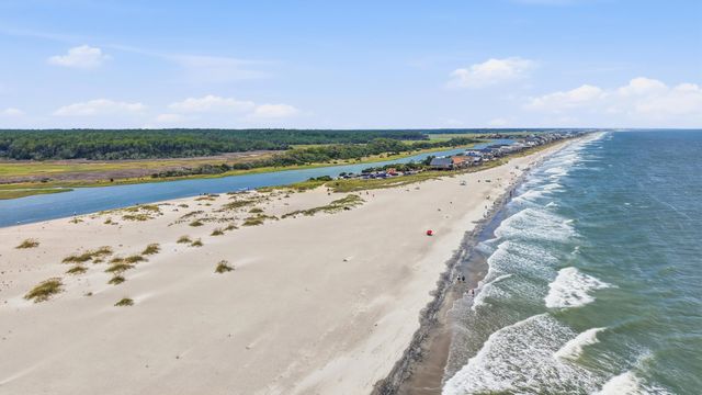 59 Hook Dr., Pawleys Island, SC 29585