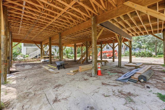 59 Hook Dr., Pawleys Island, SC 29585