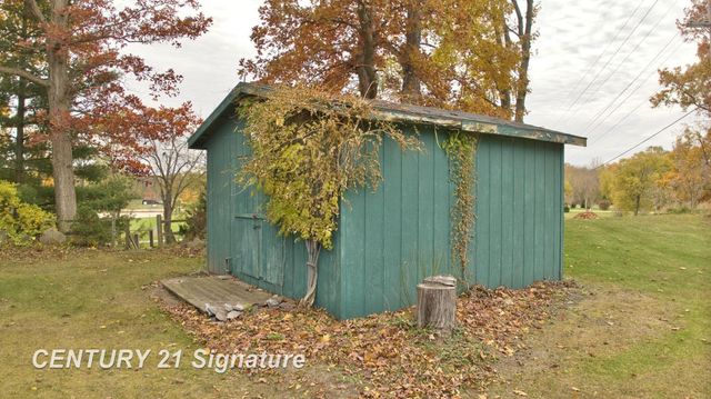 766 S Main Street, Chesaning, MI 48616