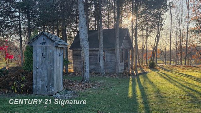 766 S Main Street, Chesaning, MI 48616