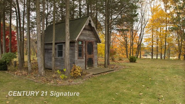 766 S Main Street, Chesaning, MI 48616